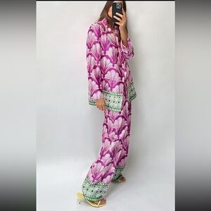 SOLD ZARA satin effect printed blazer